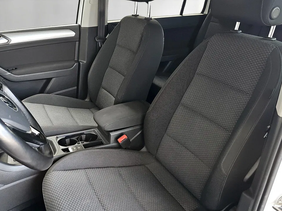 VW Touran 2.0 TDI DSG Comfortline | Bild 8 von 20