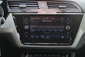 VW Touran 2.0 TDI BMT Comfortline | Thumbnail 14 von 26