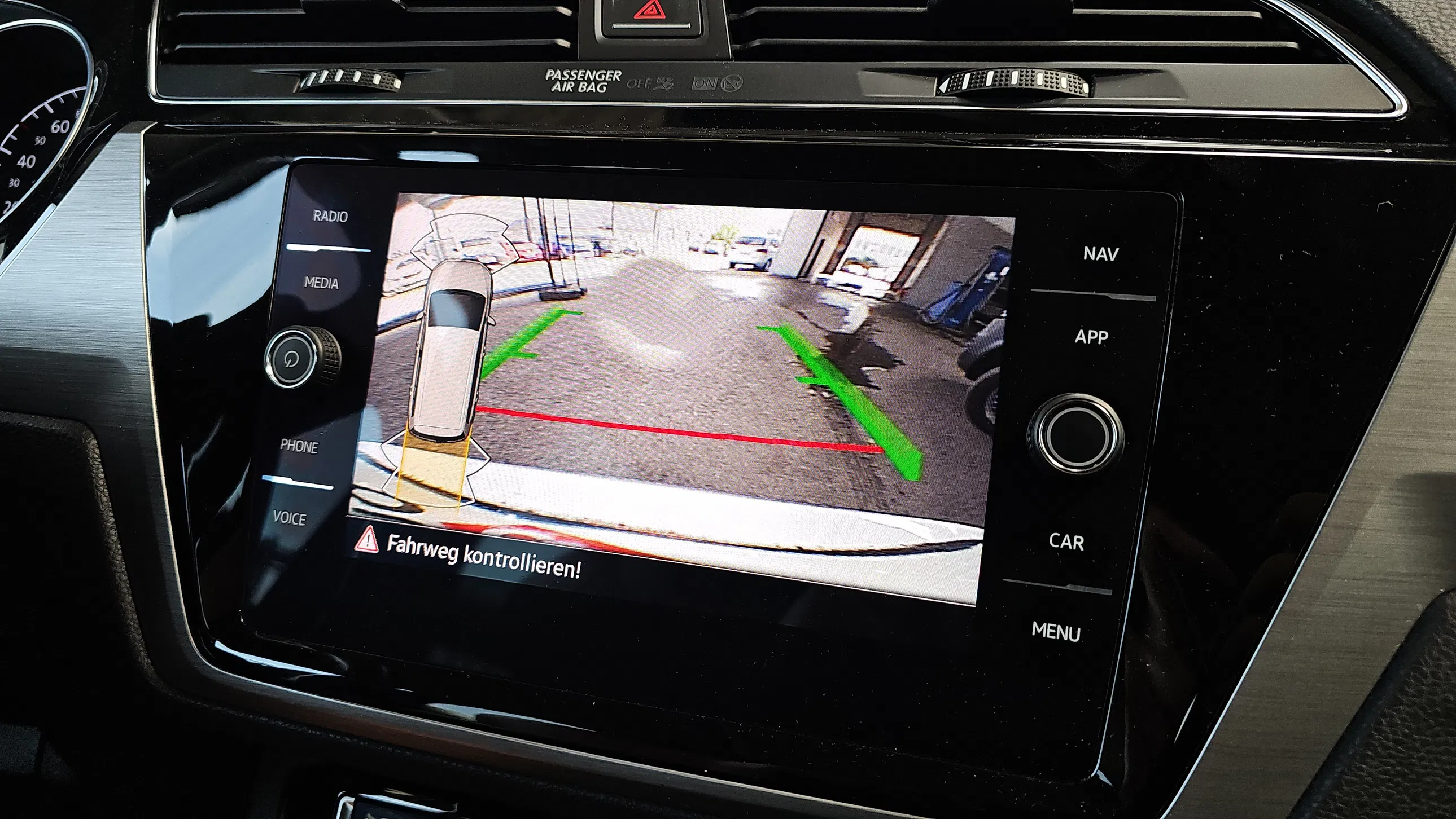 VW Touran 2.0 TDI DSG Comfortline | Bild 13 von 20