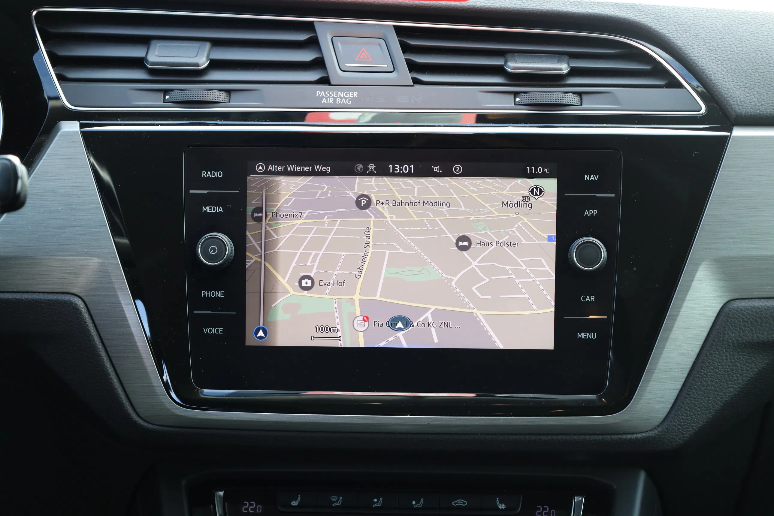 VW Touran 2.0 TDI BMT Comfortline | Bild 15 von 26