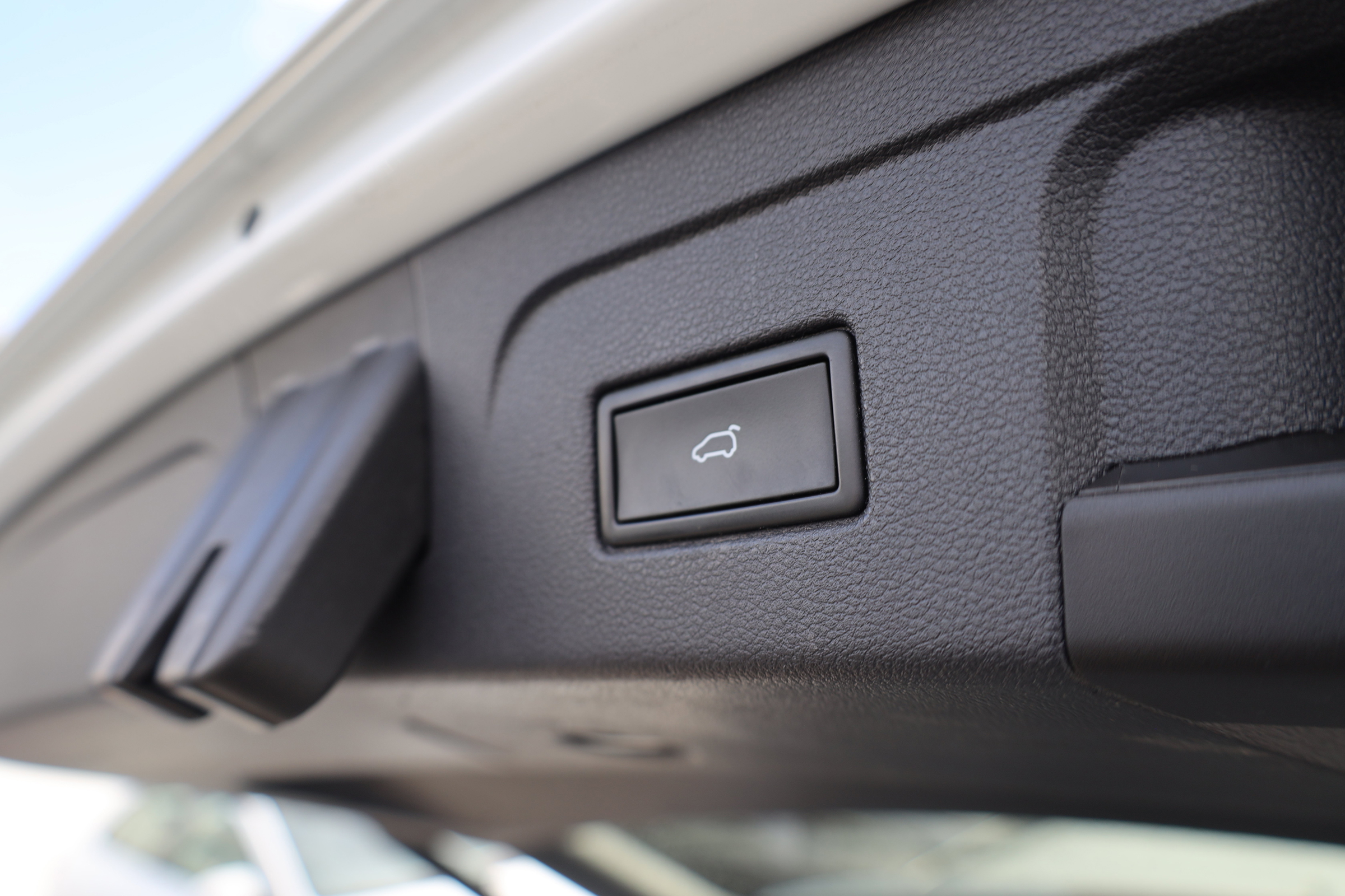 VW Touran 2.0 TDI BMT Comfortline | Bild 23 von 26