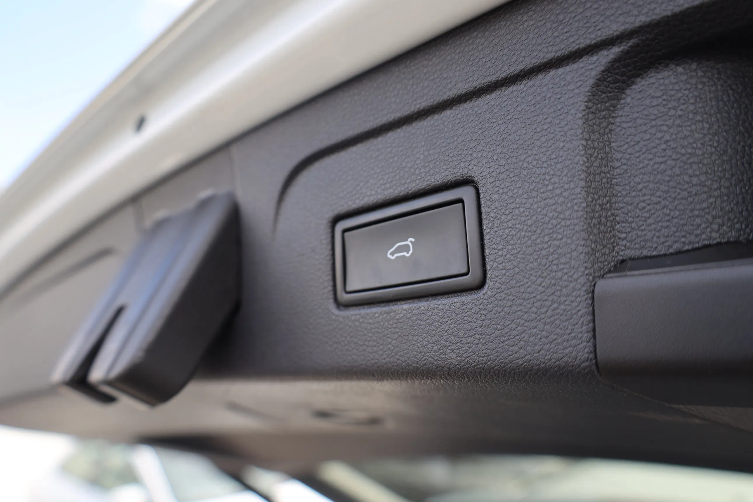 VW Touran 2.0 TDI BMT Comfortline | Bild 23 von 26