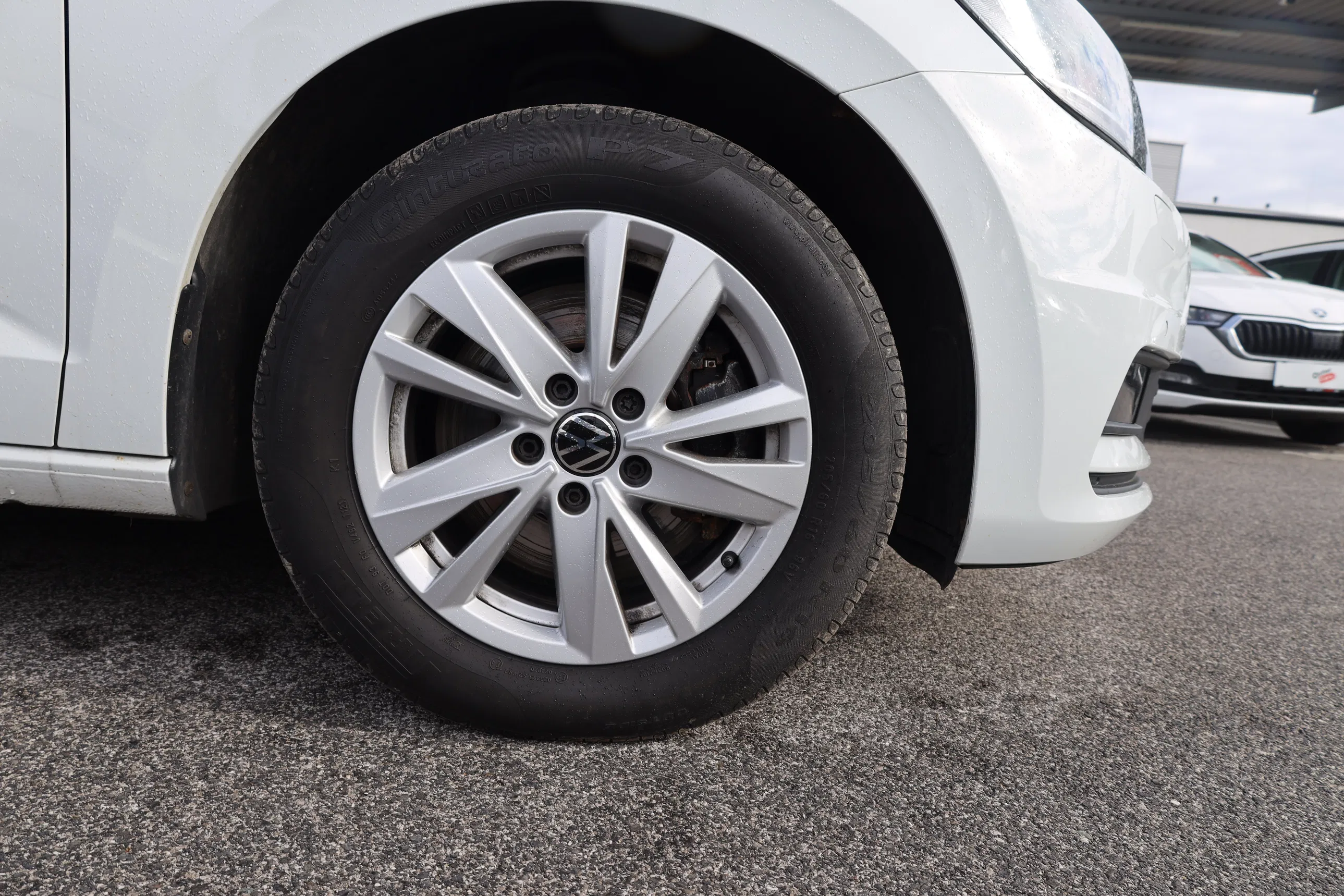 VW Touran 2.0 TDI BMT Comfortline | Bild 5 von 26