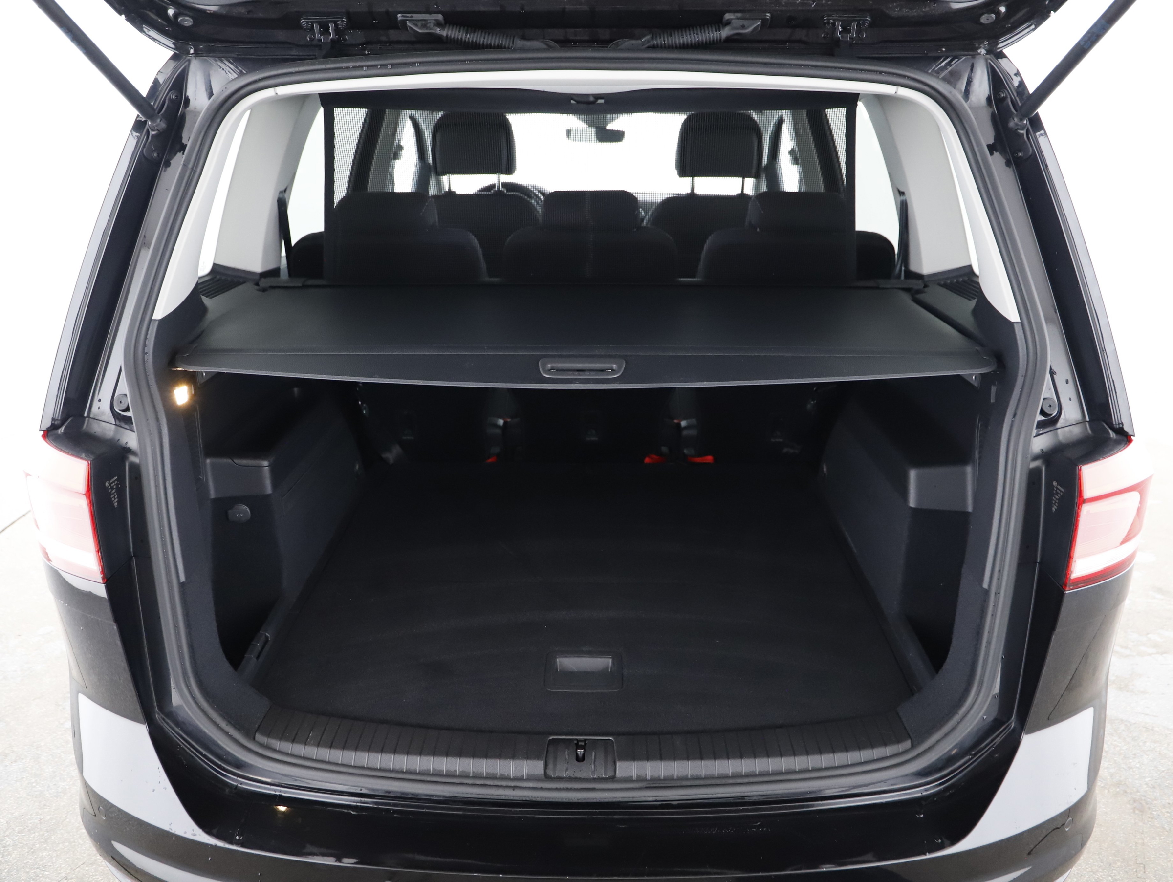 VW Touran 2.0 TDI BMT Sky | Bild 16 von 21