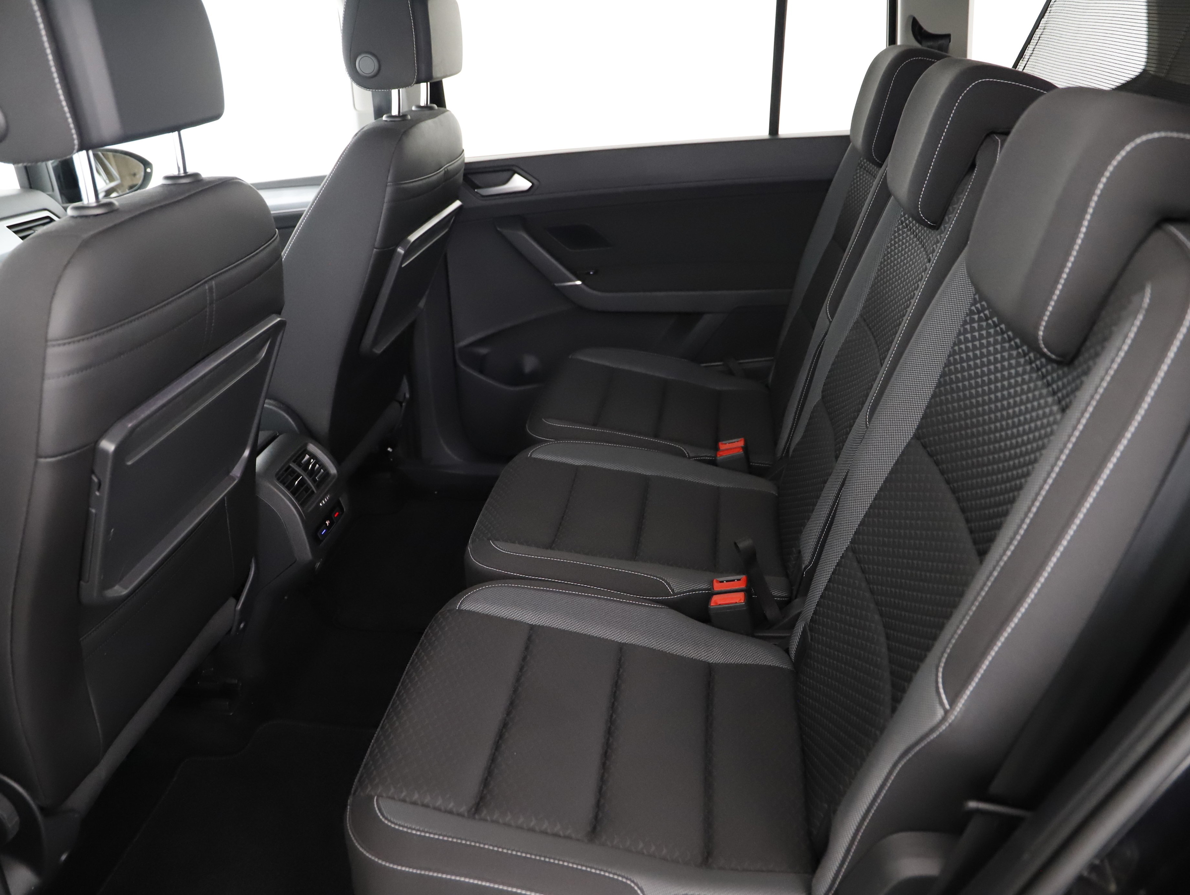 VW Touran 2.0 TDI BMT Sky | Bild 2 von 21