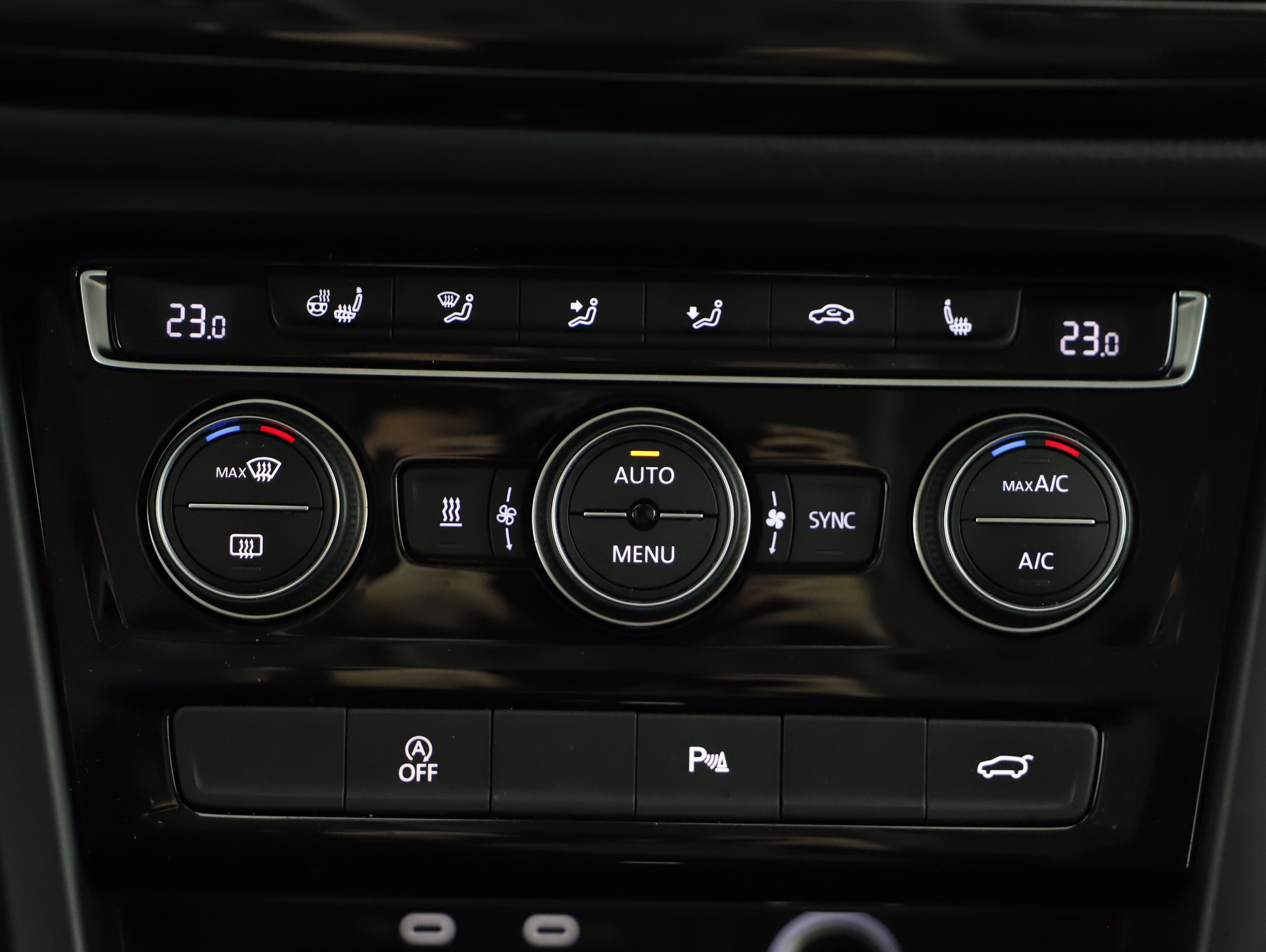 VW Touran 2.0 TDI BMT Highline | Bild 14 von 24