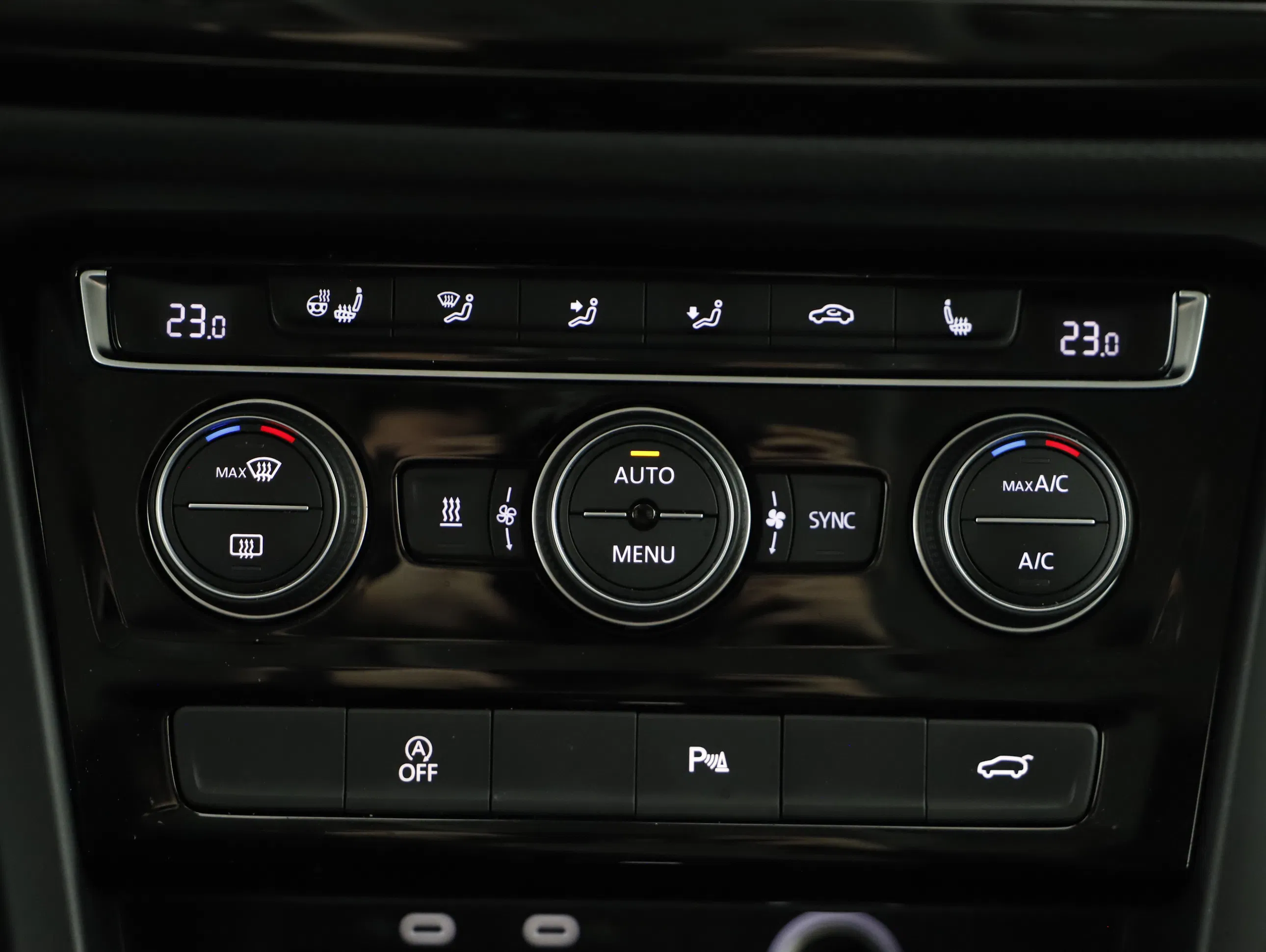 VW Touran 2.0 TDI BMT Highline | Bild 14 von 24