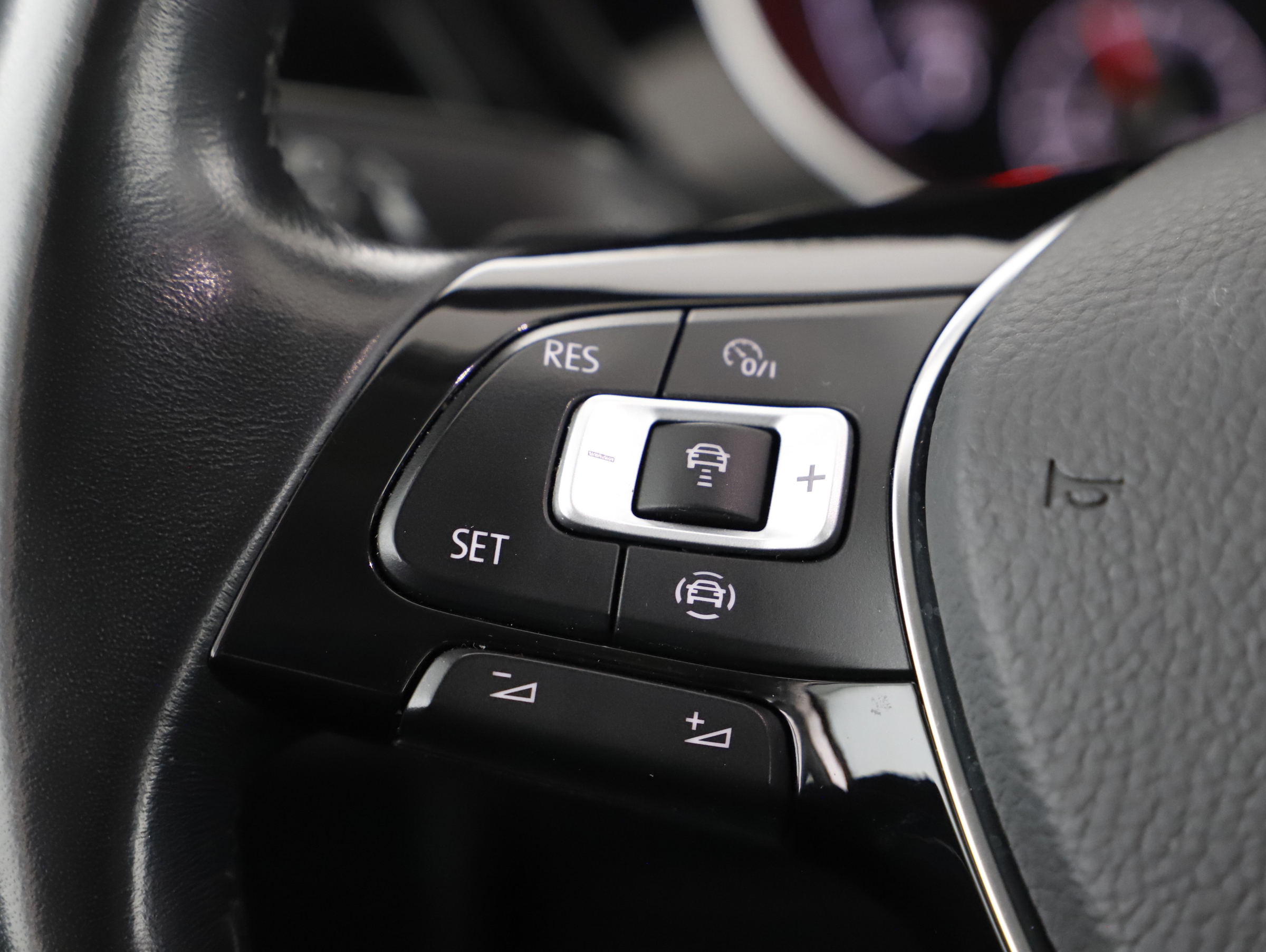 VW Touran 2.0 TDI BMT Highline | Bild 10 von 24