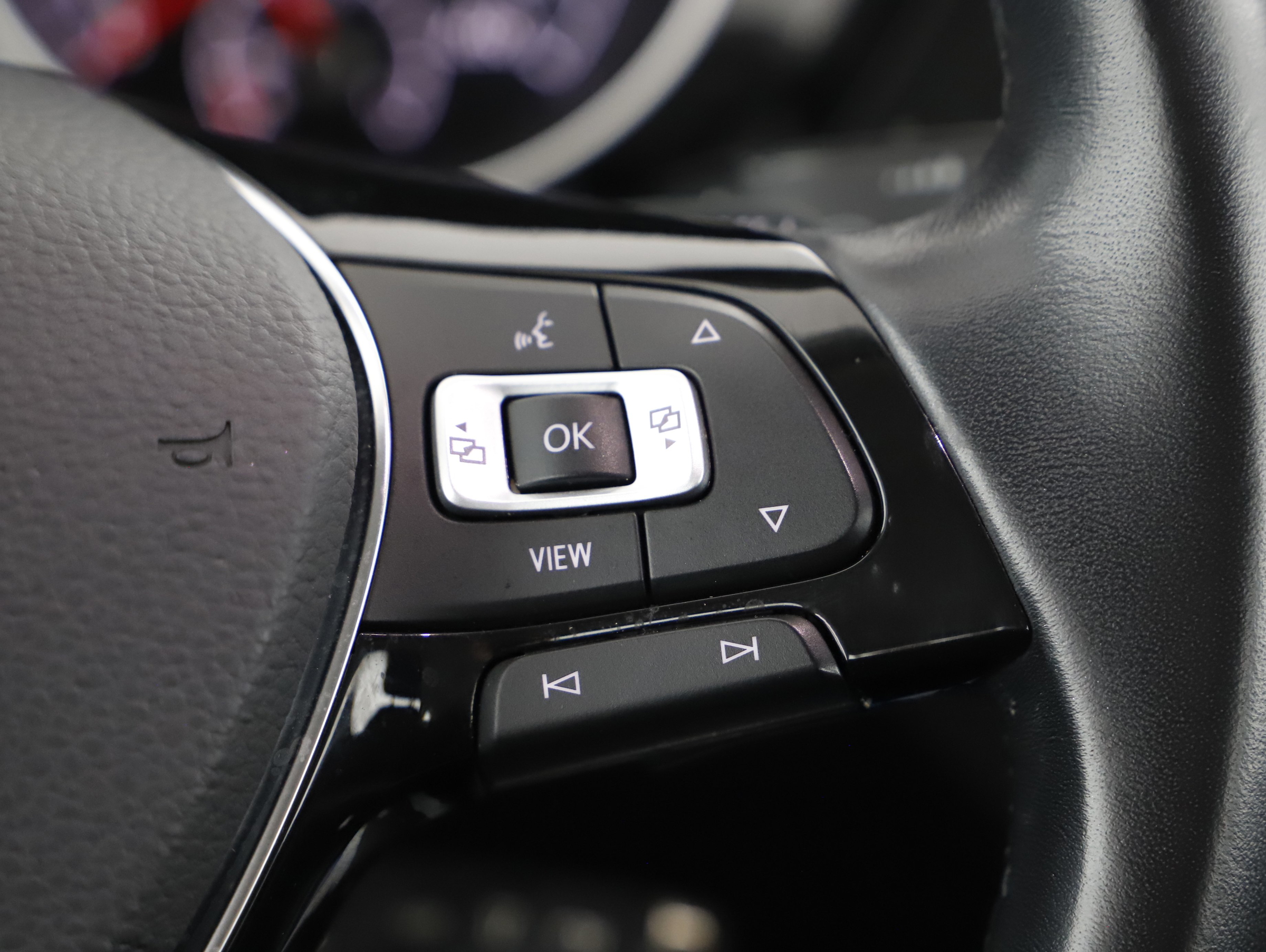 VW Touran 2.0 TDI BMT Highline | Bild 11 von 24