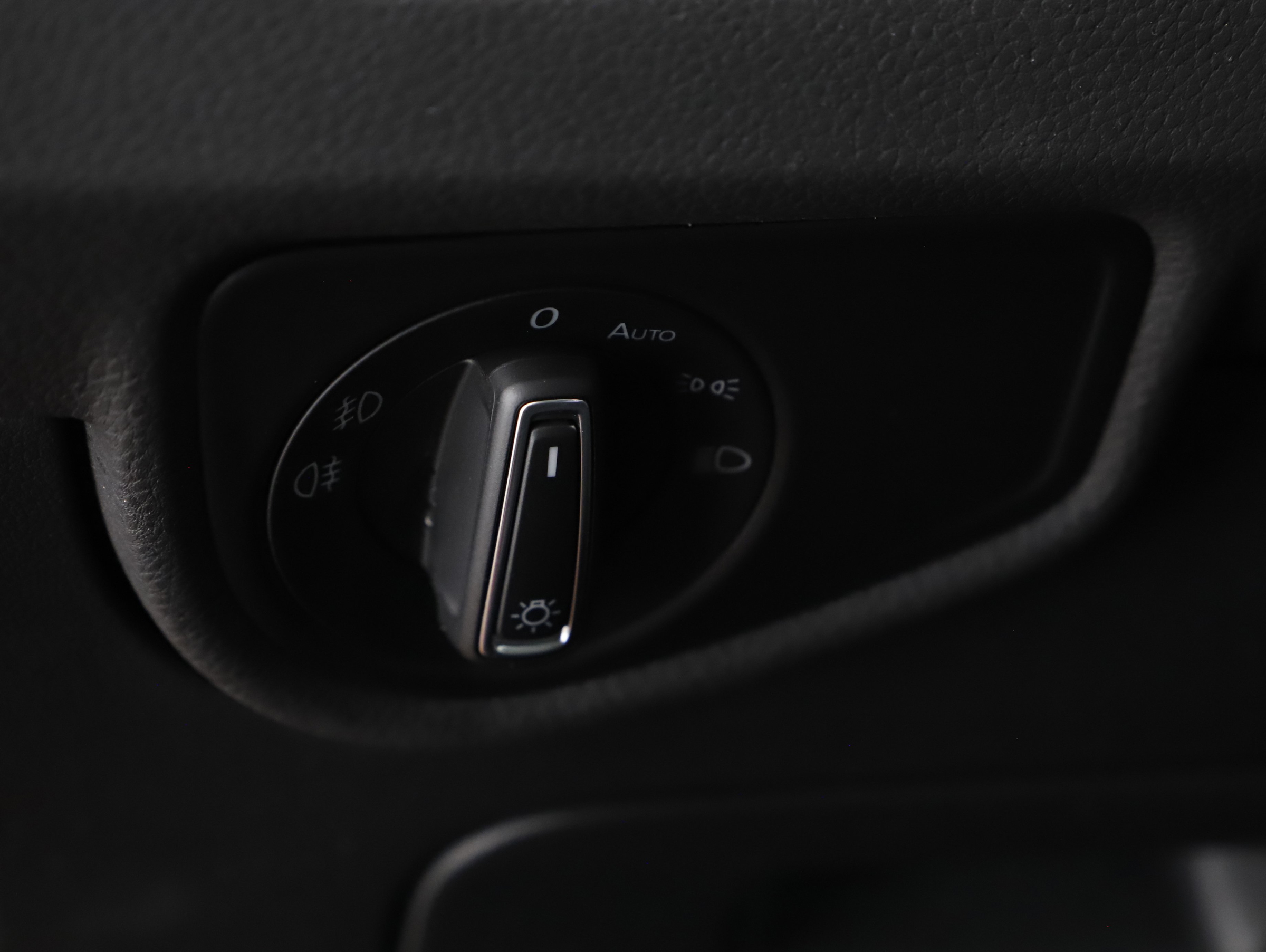 VW Touran 2.0 TDI BMT Highline | Bild 7 von 24