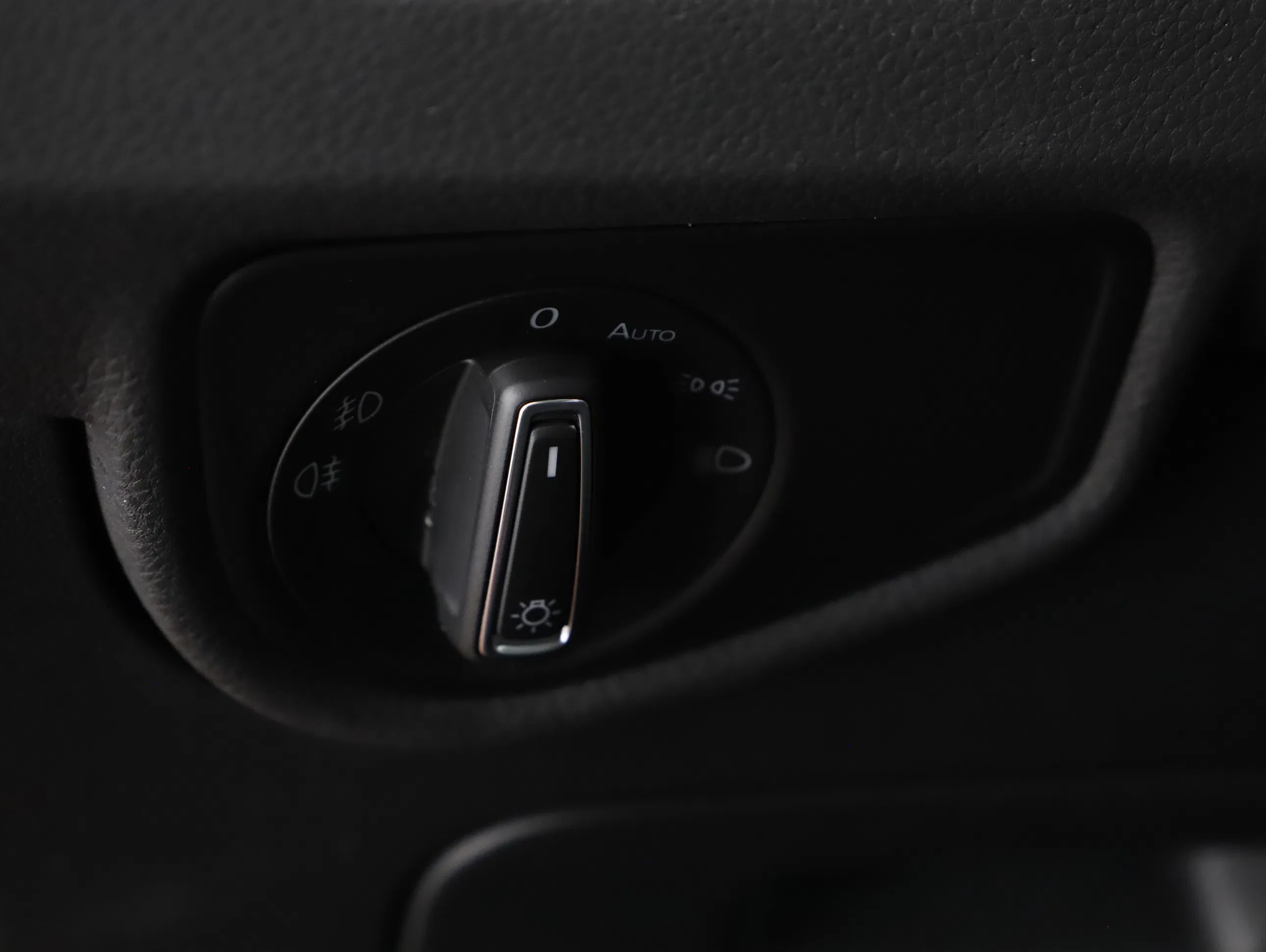 VW Touran 2.0 TDI BMT Highline | Bild 7 von 24