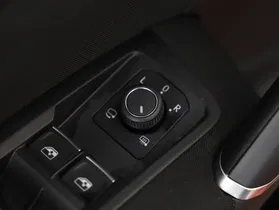 VW Touran 2.0 TDI BMT Highline | Thumbnail 6 von 24