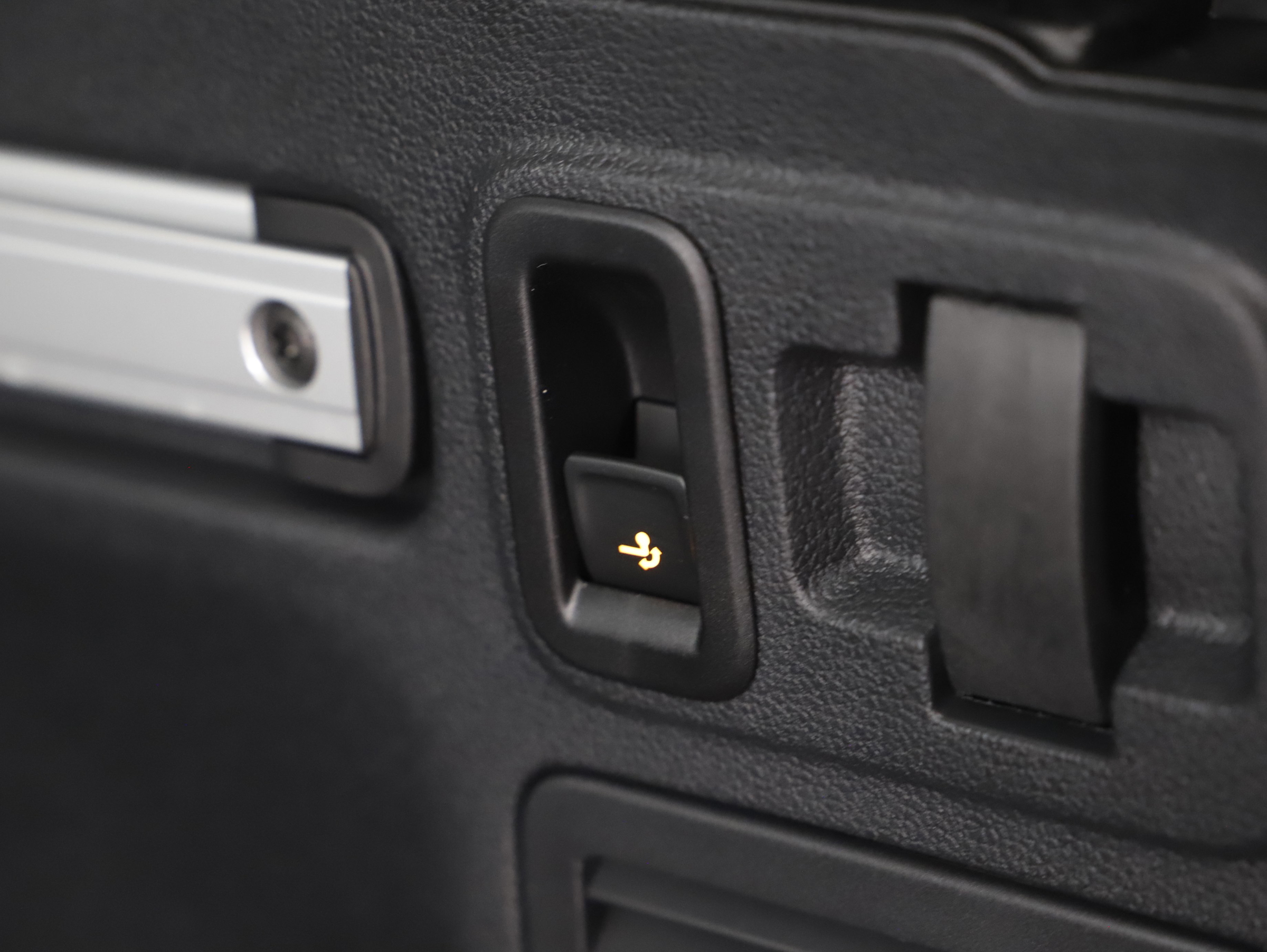 VW Touran 2.0 TDI BMT Highline | Bild 23 von 24