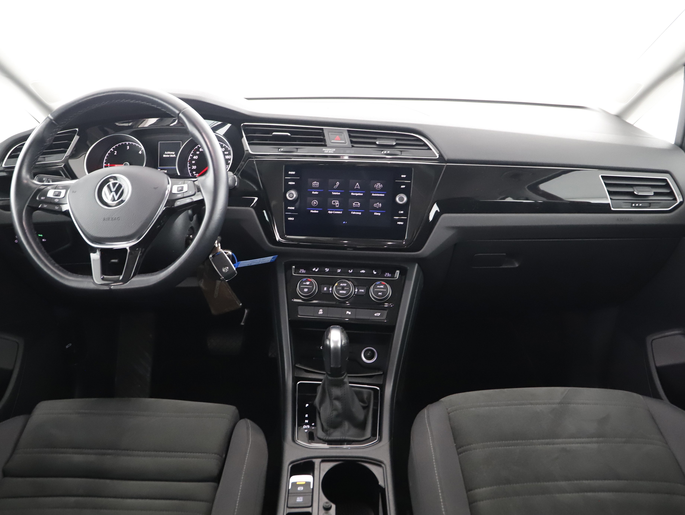 VW Touran 2.0 TDI BMT Highline | Bild 18 von 24