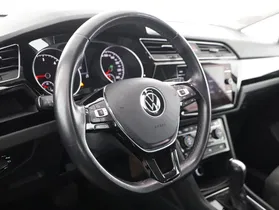 VW Touran 2.0 TDI BMT Highline | Thumbnail 9 von 24