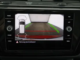 VW Touran 2.0 TDI BMT Highline | Thumbnail 16 von 24