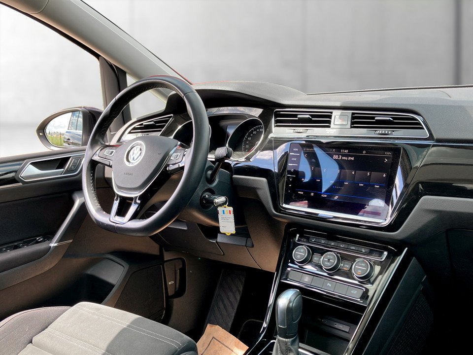 VW Touran 2.0 TDI HL DSG 7-SITZER | Bild 8 von 24