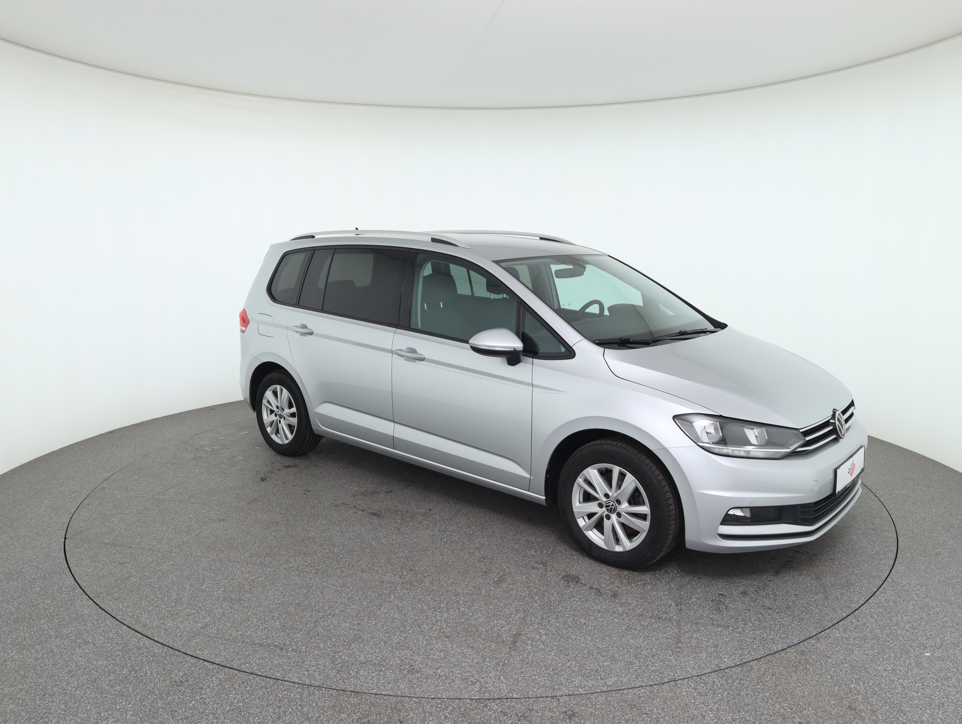 VW Touran Comfortline TDI SCR | Bild 3 von 29
