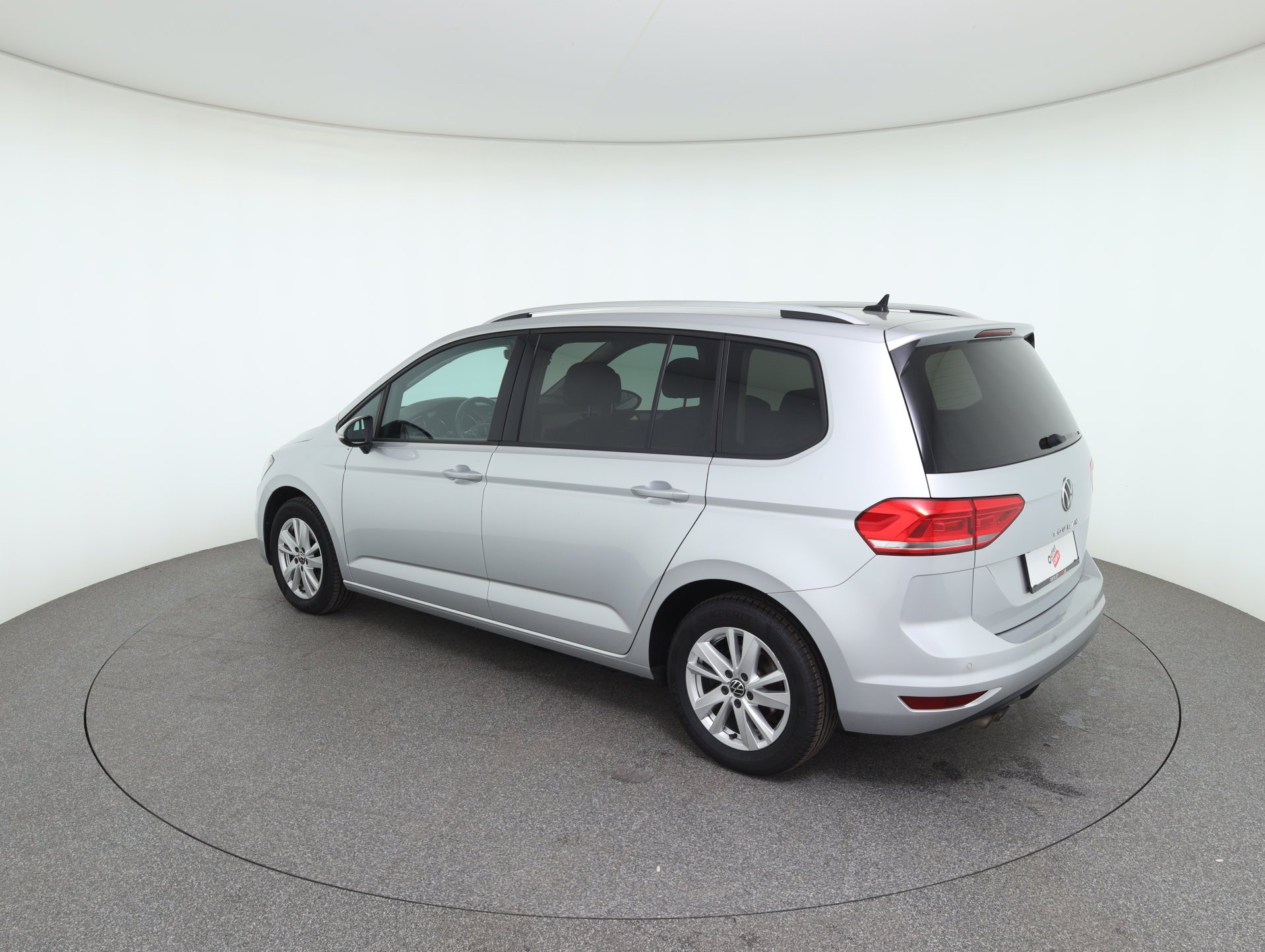 VW Touran Comfortline TDI SCR | Bild 7 von 29