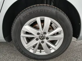 VW Touran Comfortline TDI SCR | Thumbnail 9 von 29
