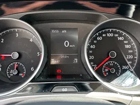 VW Touran 2.0 TDI BMT | Thumbnail 13 von 23