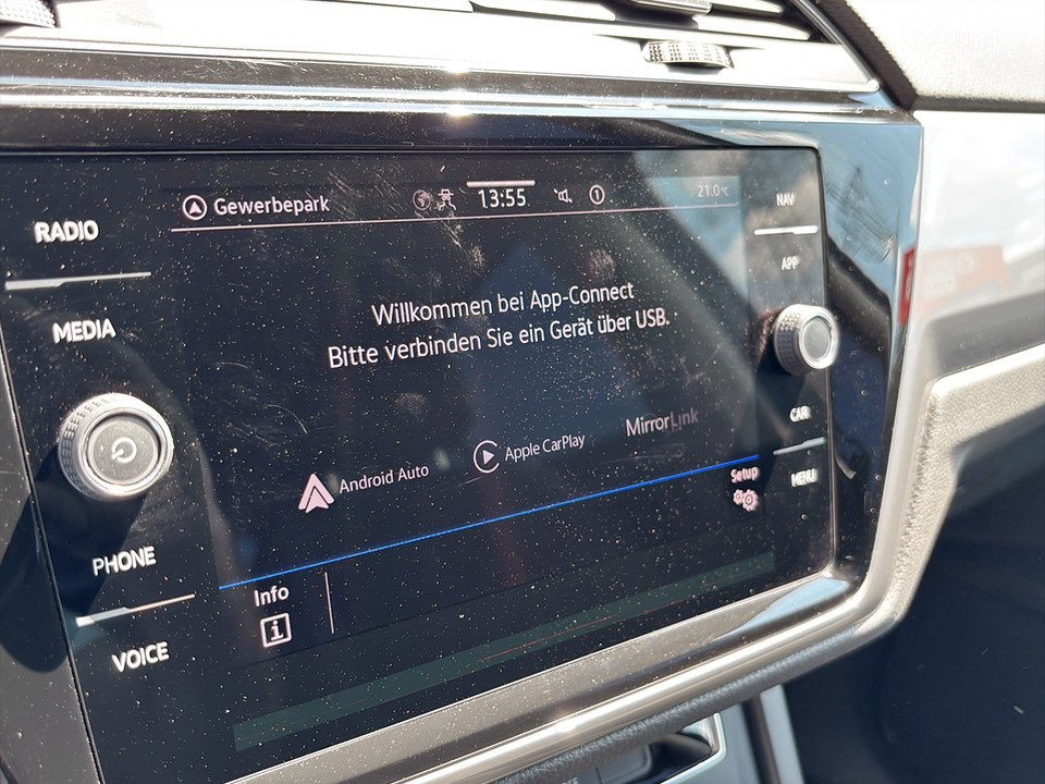 VW Touran 2.0 TDI BMT | Bild 19 von 23