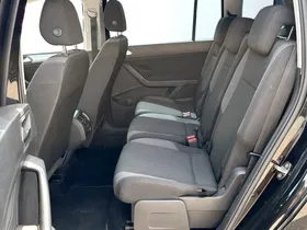 VW Touran 2.0 TDI BMT | Thumbnail 22 von 23
