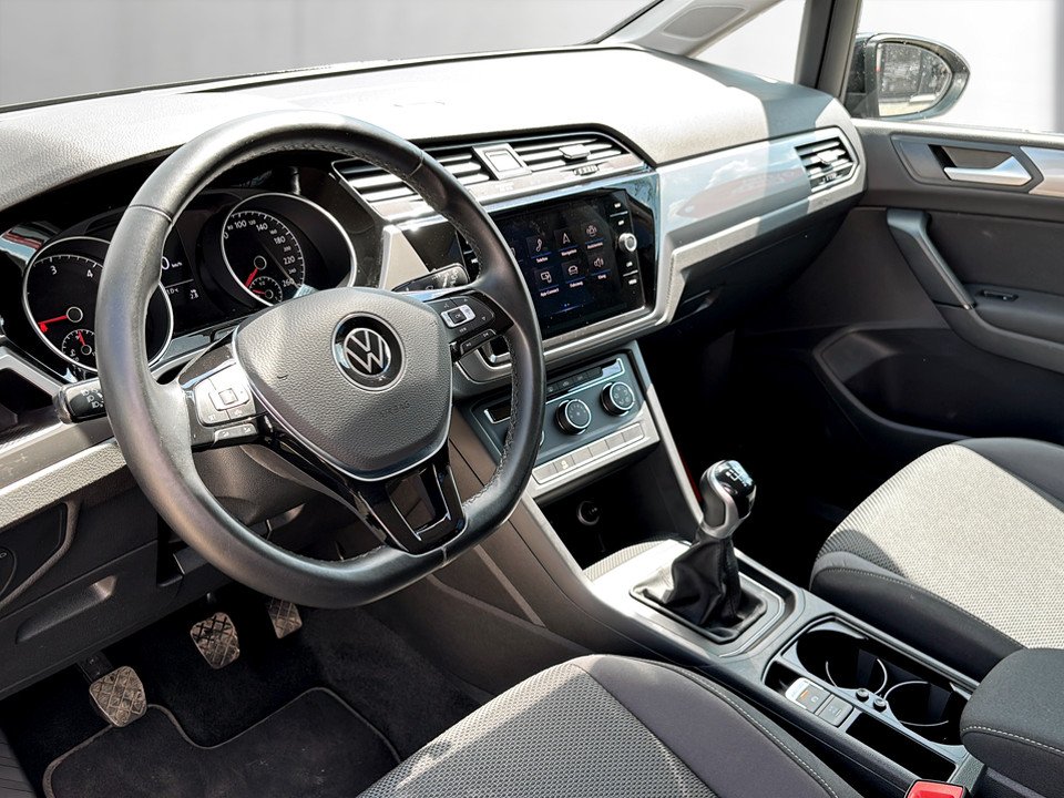 VW Touran 2.0 TDI BMT | Bild 12 von 23