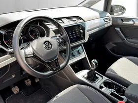 VW Touran 2.0 TDI BMT | Thumbnail 12 von 23