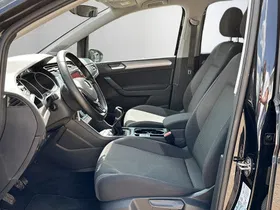 VW Touran 2.0 TDI BMT | Thumbnail 10 von 23