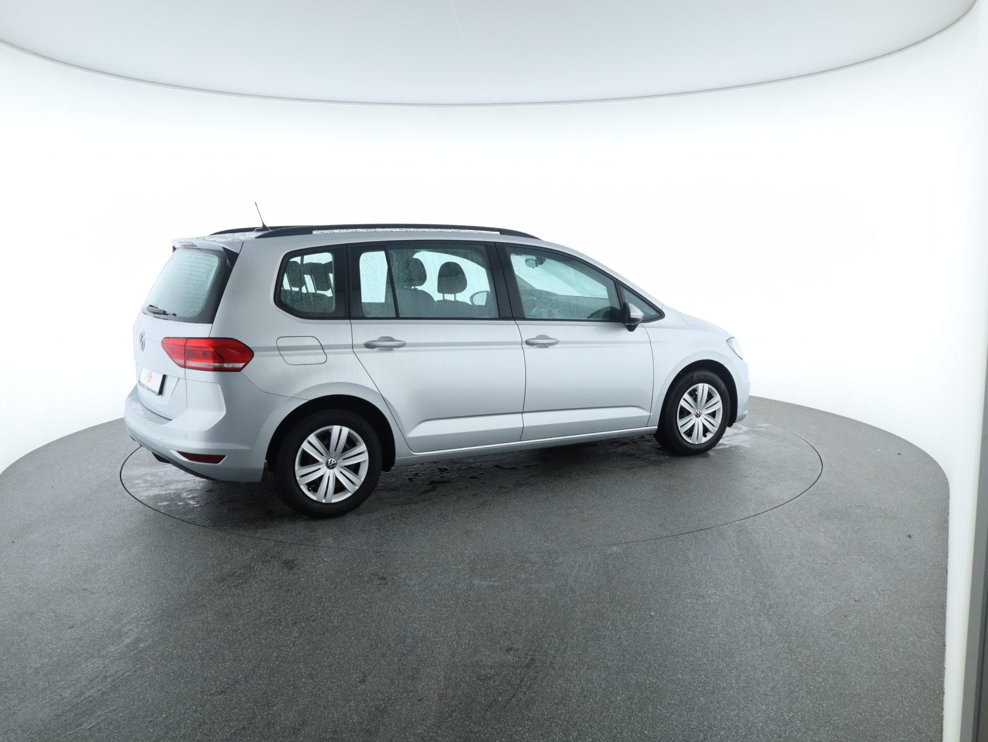 VW Touran 2.0 TDI BMT | Bild 3 von 31