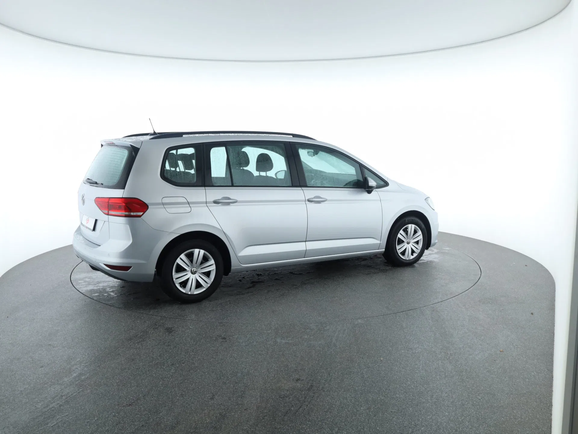 VW Touran 2.0 TDI BMT | Bild 3 von 31