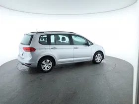 VW Touran 2.0 TDI BMT | Thumbnail 3 von 31