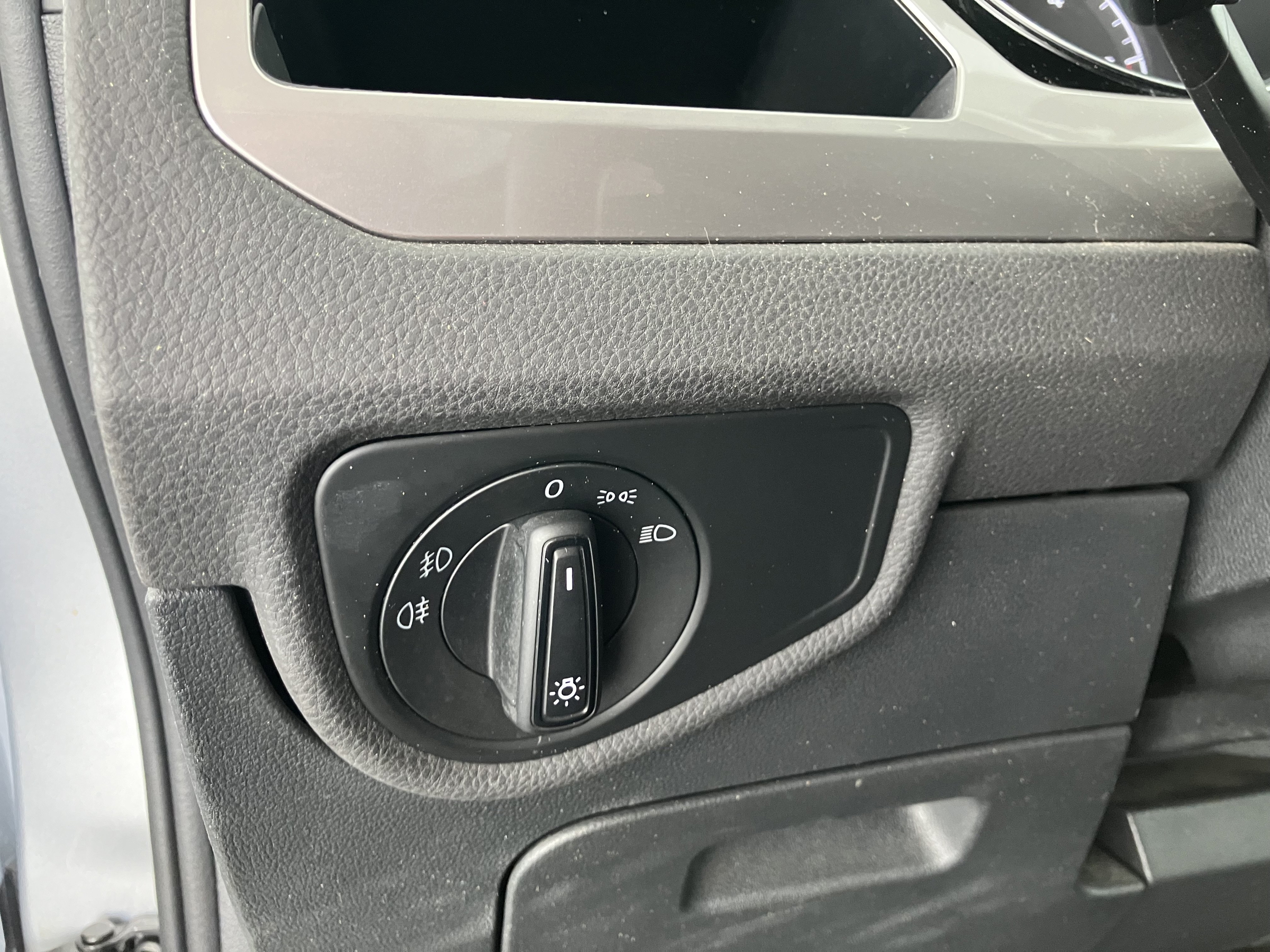 VW Touran 2.0 TDI BMT | Bild 20 von 31