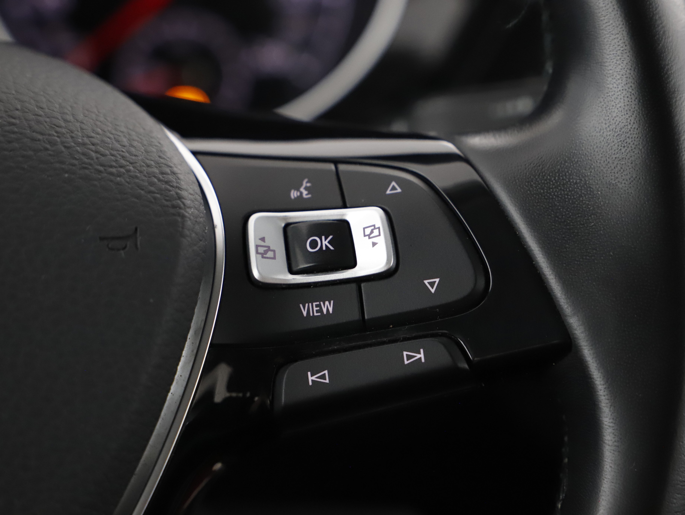 VW Touran 1.5 TSI BMT Highline | Bild 13 von 27