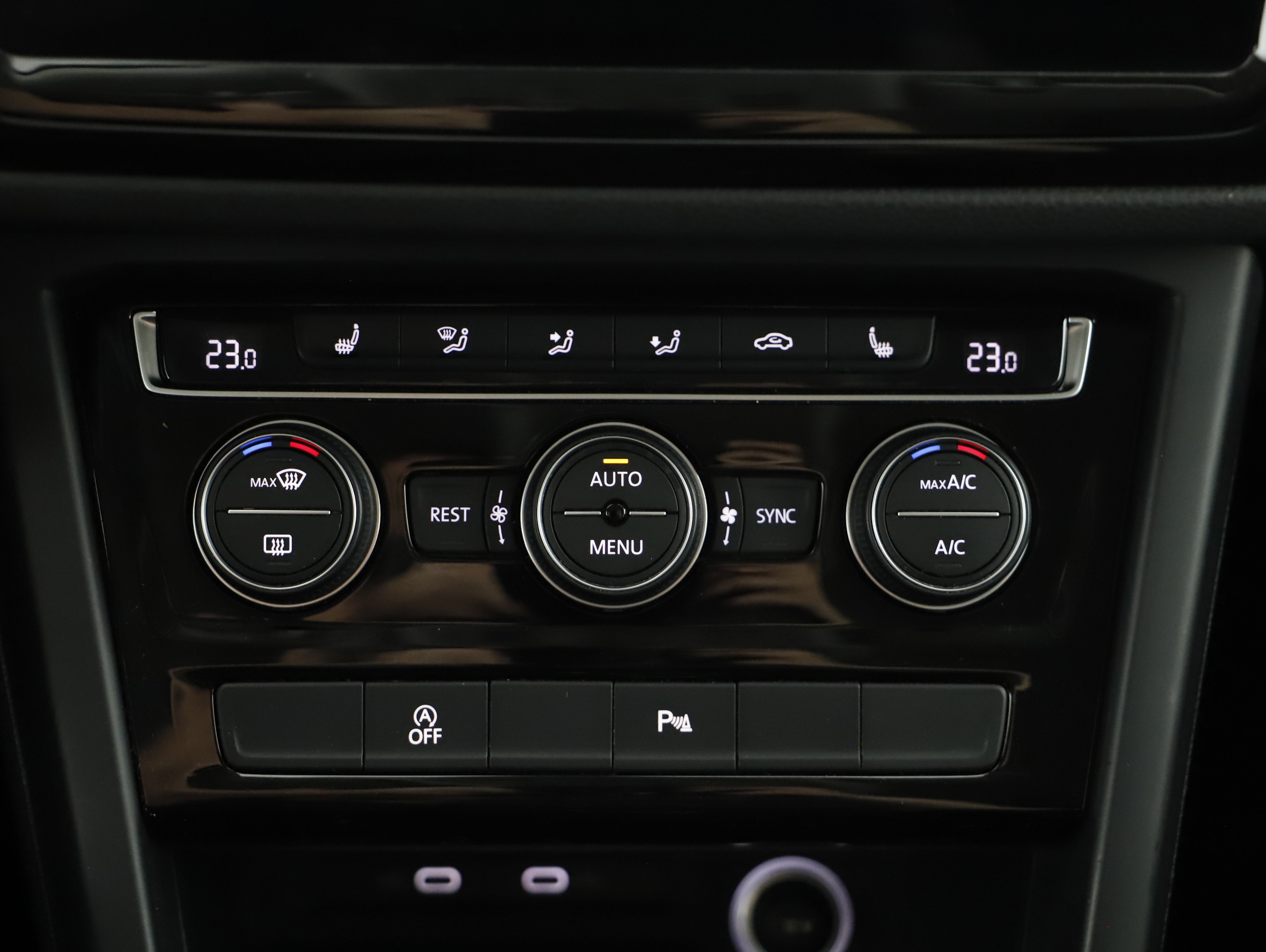 VW Touran 1.5 TSI BMT Highline | Bild 17 von 27