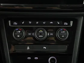 VW Touran 1.5 TSI BMT Highline | Thumbnail 17 von 27