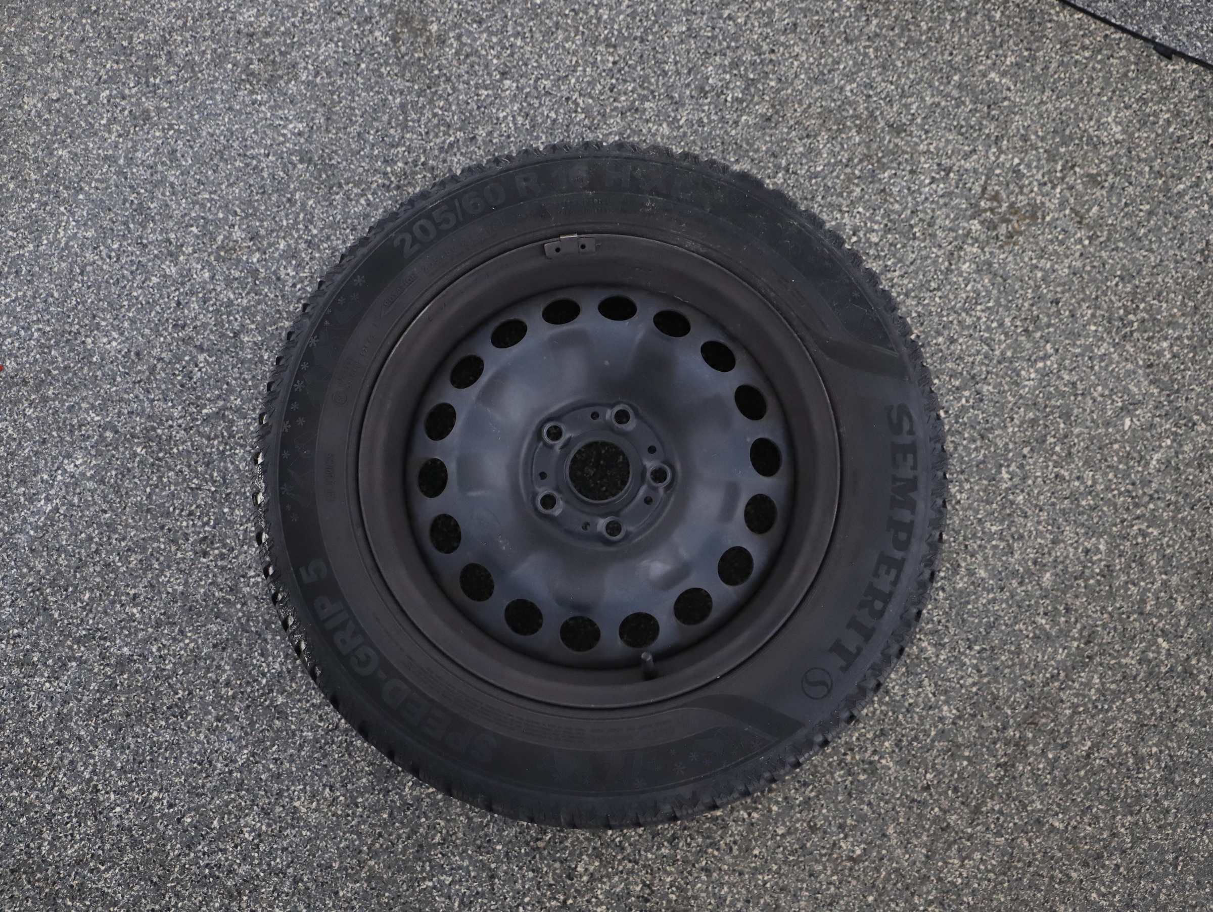 VW Touran 1.5 TSI BMT Highline | Bild 24 von 27