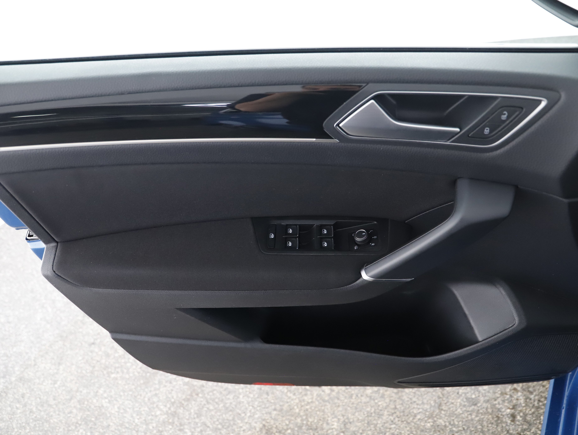 VW Touran 1.5 TSI BMT Highline | Bild 4 von 27