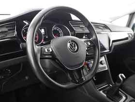 VW Touran 1.5 TSI BMT Highline | Thumbnail 10 von 27