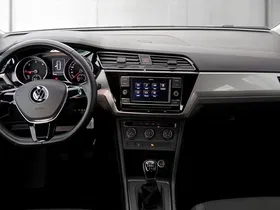 VW Touran 2.0 TDI | Thumbnail 9 von 16