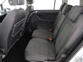 VW Touran 2.0 TDI BMT Comfortline | Thumbnail 2 von 22