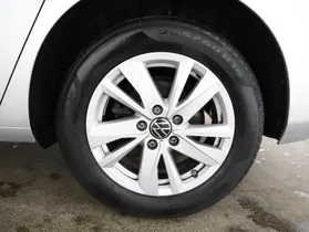 VW Touran 2.0 TDI BMT Comfortline | Thumbnail 21 von 22