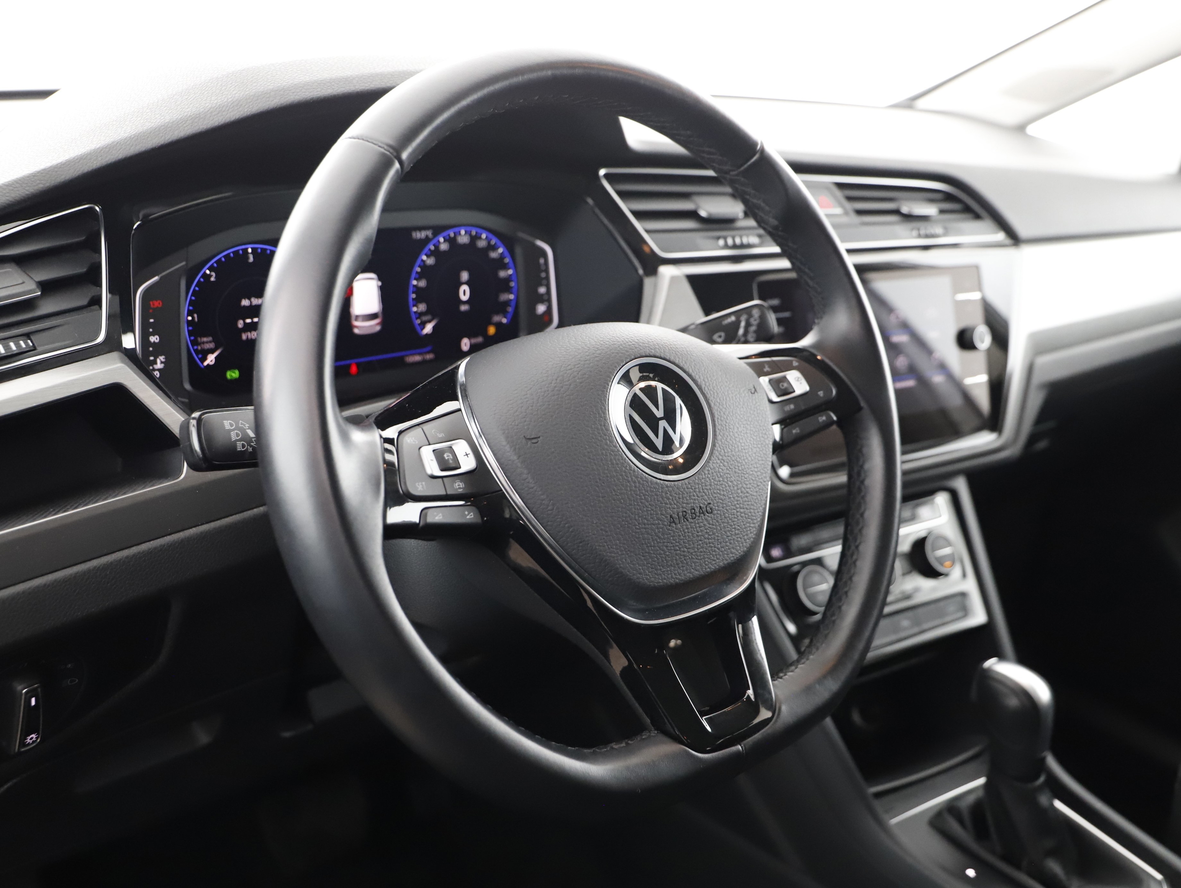 VW Touran 2.0 TDI BMT Comfortline | Bild 4 von 22