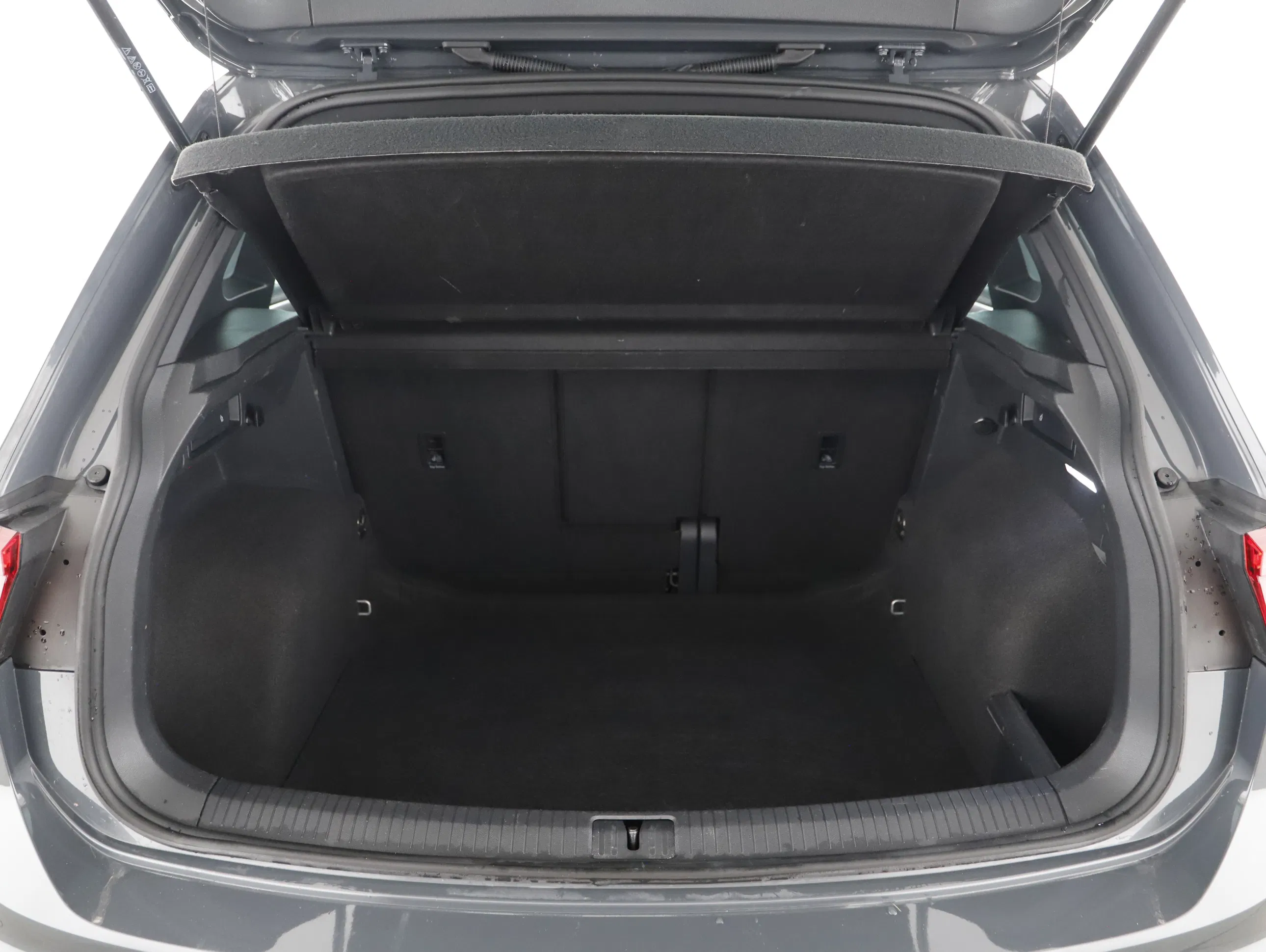 VW Tiguan 2.0 TDI BMT R-Line | Bild 19 von 21