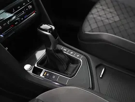 VW Tiguan 2.0 TDI BMT R-Line | Thumbnail 8 von 21