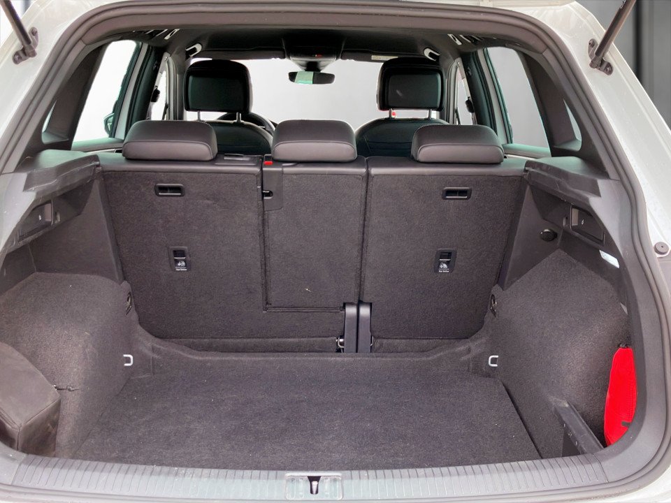 VW Tiguan 2.0 TDI BMT R-Line | Bild 14 von 16