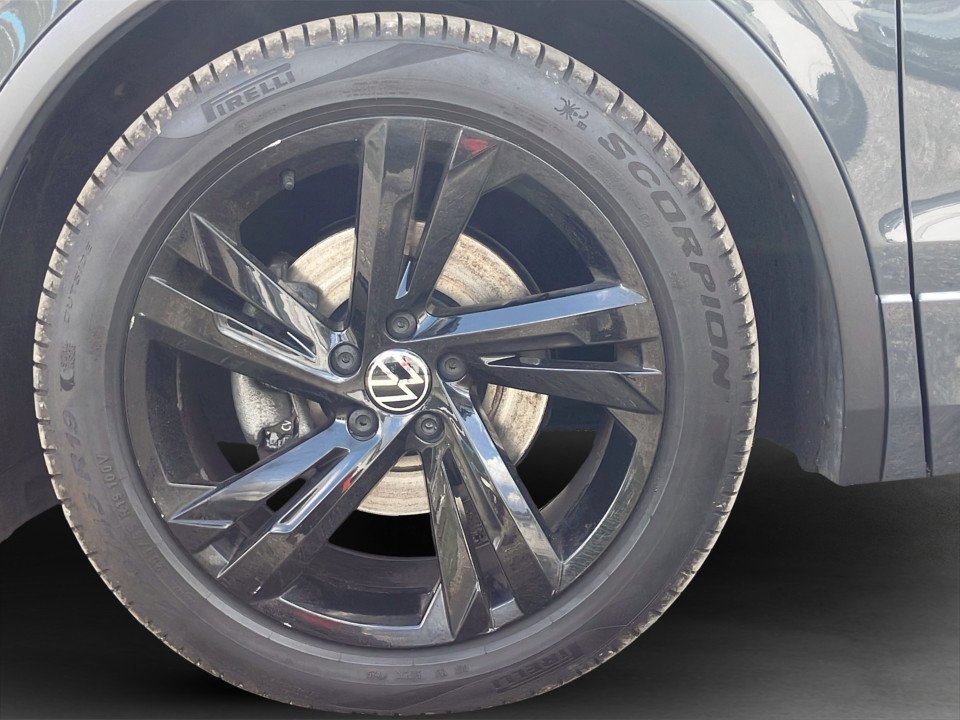 VW Tiguan 2.0 TDI BMT R-Line | Bild 7 von 8