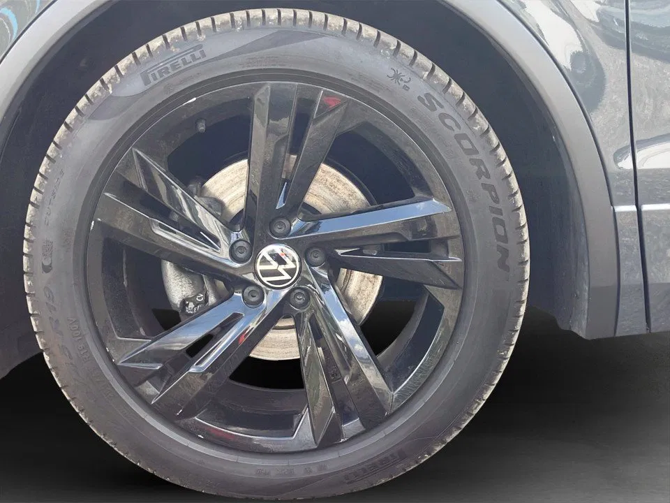 VW Tiguan 2.0 TDI BMT R-Line | Bild 7 von 8