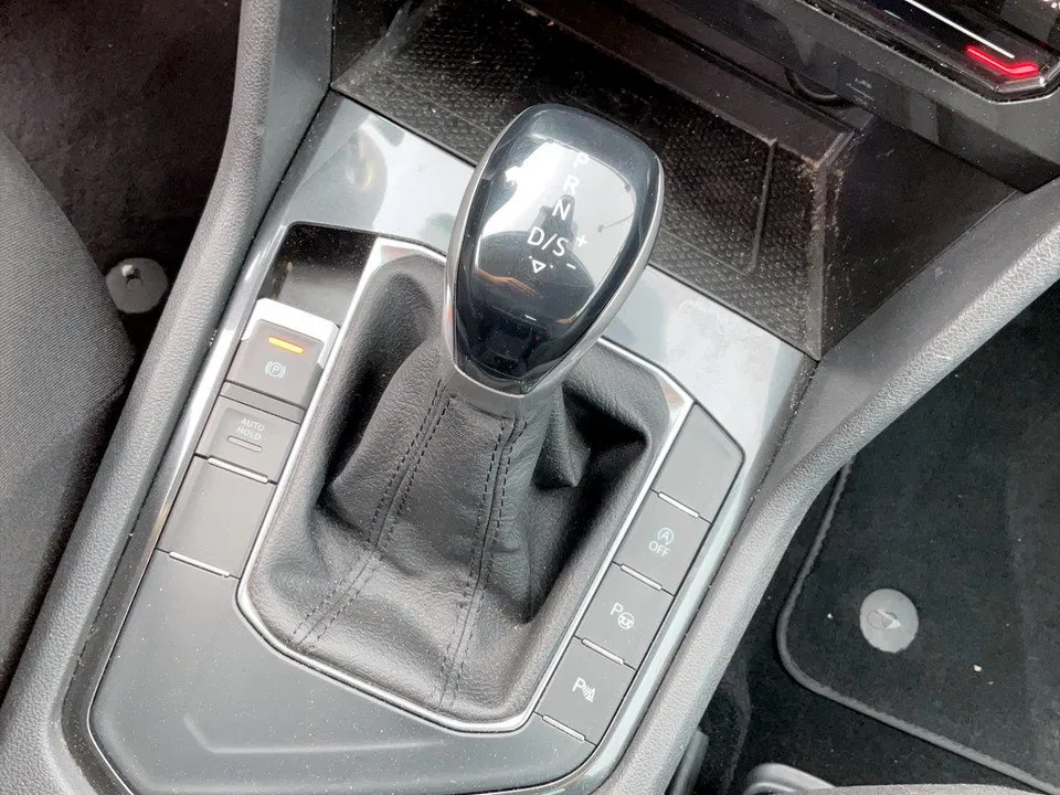VW Tiguan 2.0 TDI BMT Life | Bild 17 von 22
